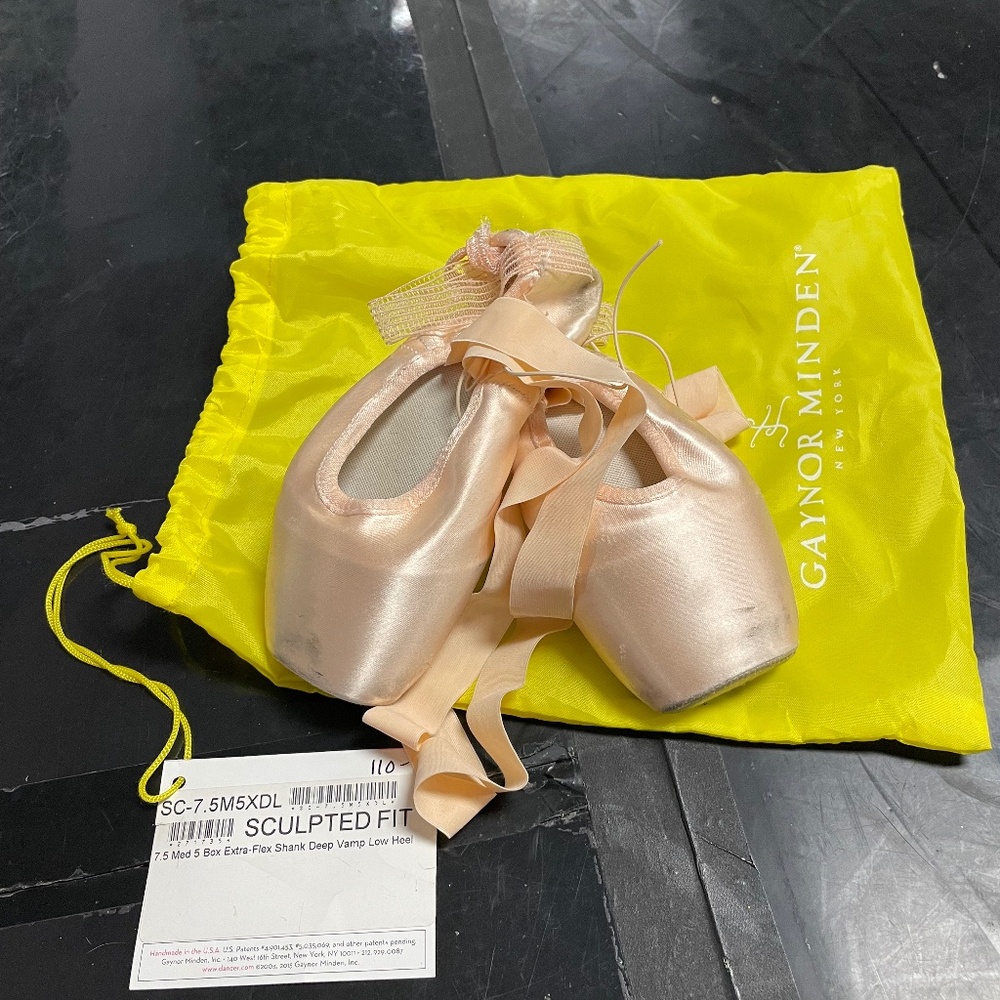 Gaynor Minden American Size 7.5 M 5 Box